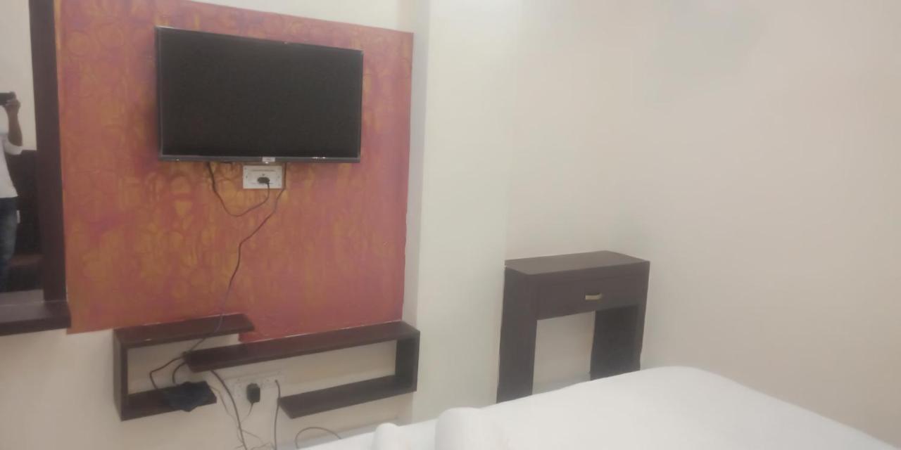 M G Residency Hotel Chikmagalūr Kültér fotó