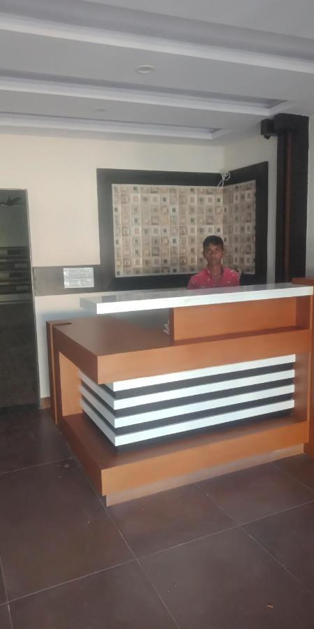 M G Residency Hotel Chikmagalūr Kültér fotó