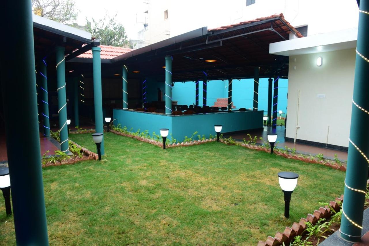 M G Residency Hotel Chikmagalūr Kültér fotó