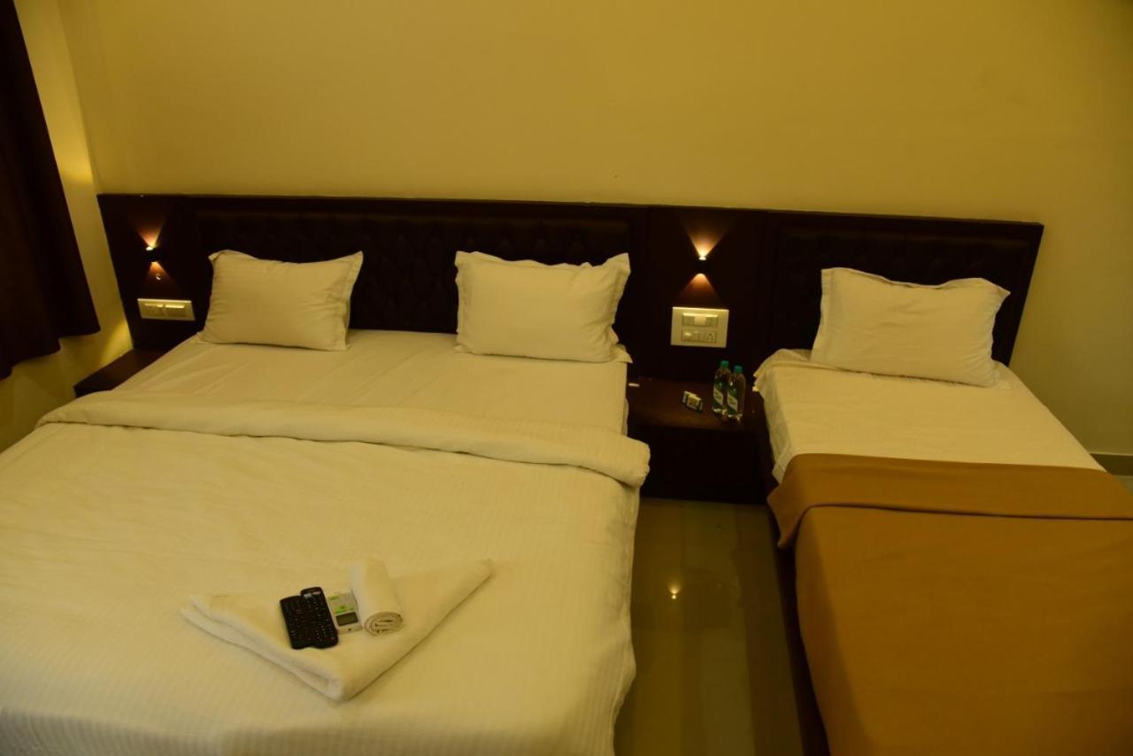 M G Residency Hotel Chikmagalūr Kültér fotó