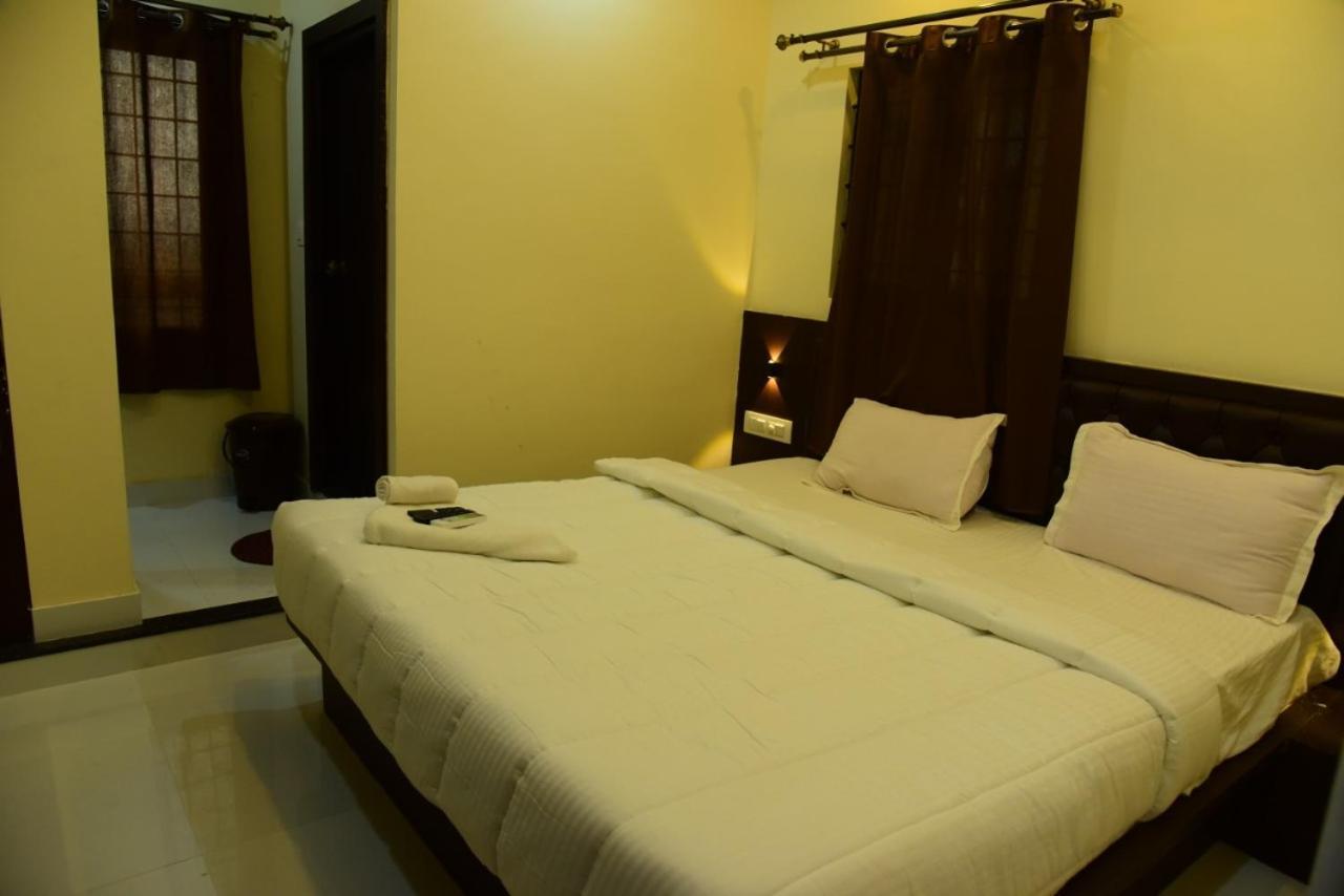 M G Residency Hotel Chikmagalūr Kültér fotó