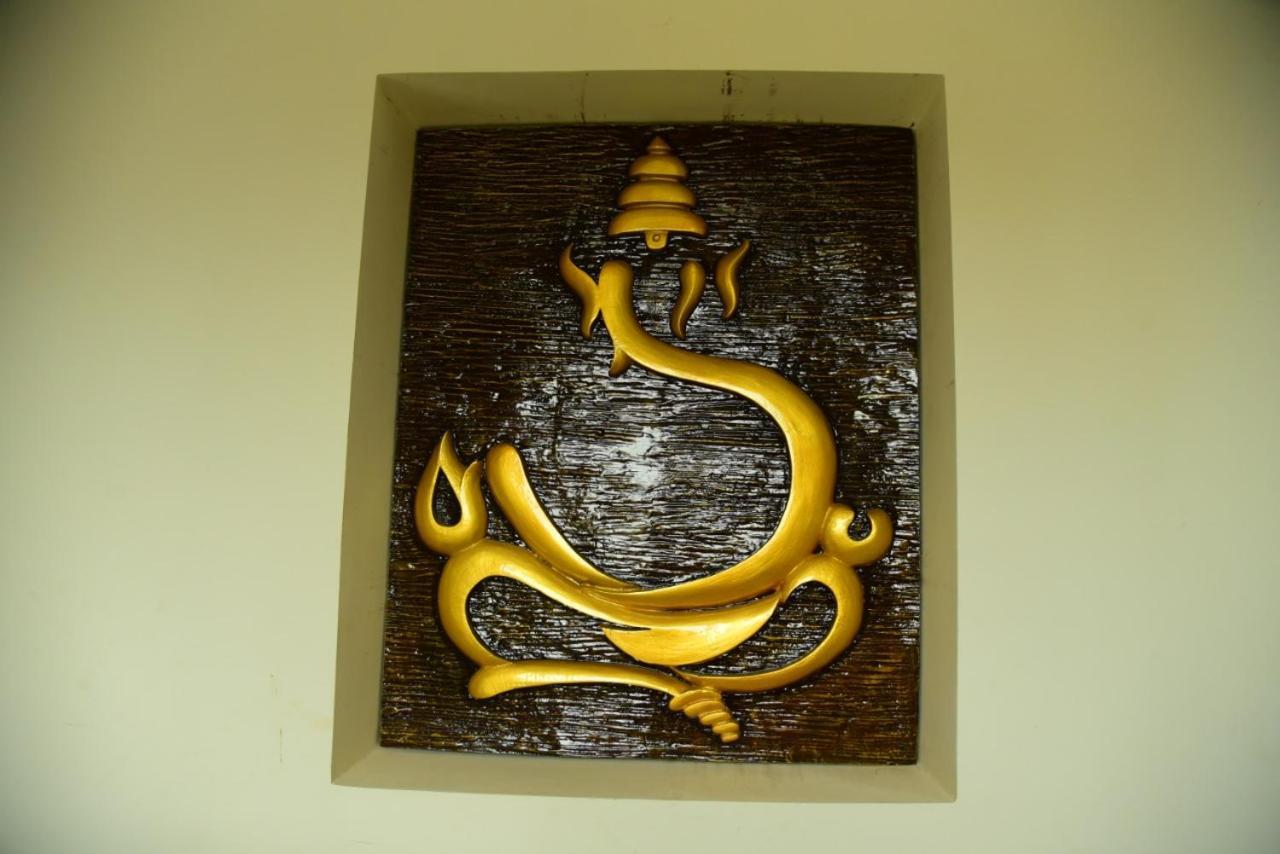 M G Residency Hotel Chikmagalūr Kültér fotó