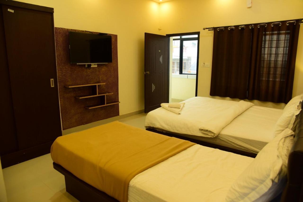 M G Residency Hotel Chikmagalūr Kültér fotó